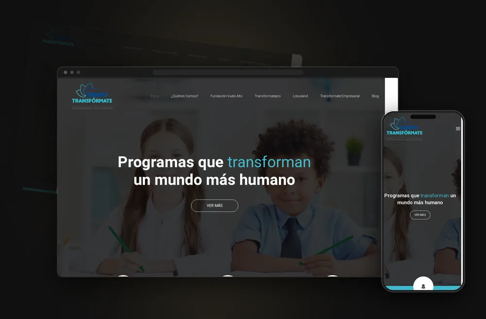 Mockup en pantallas flotantes del sitio web Grupo Transfórmate